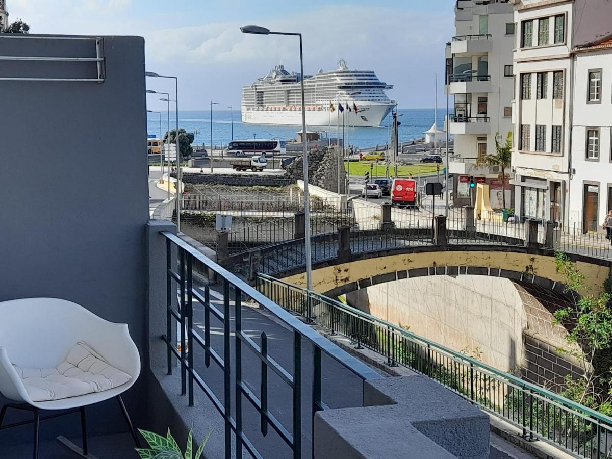 Casa Da Ribeira Apartment ฟุงชาล ภายนอก รูปภาพ