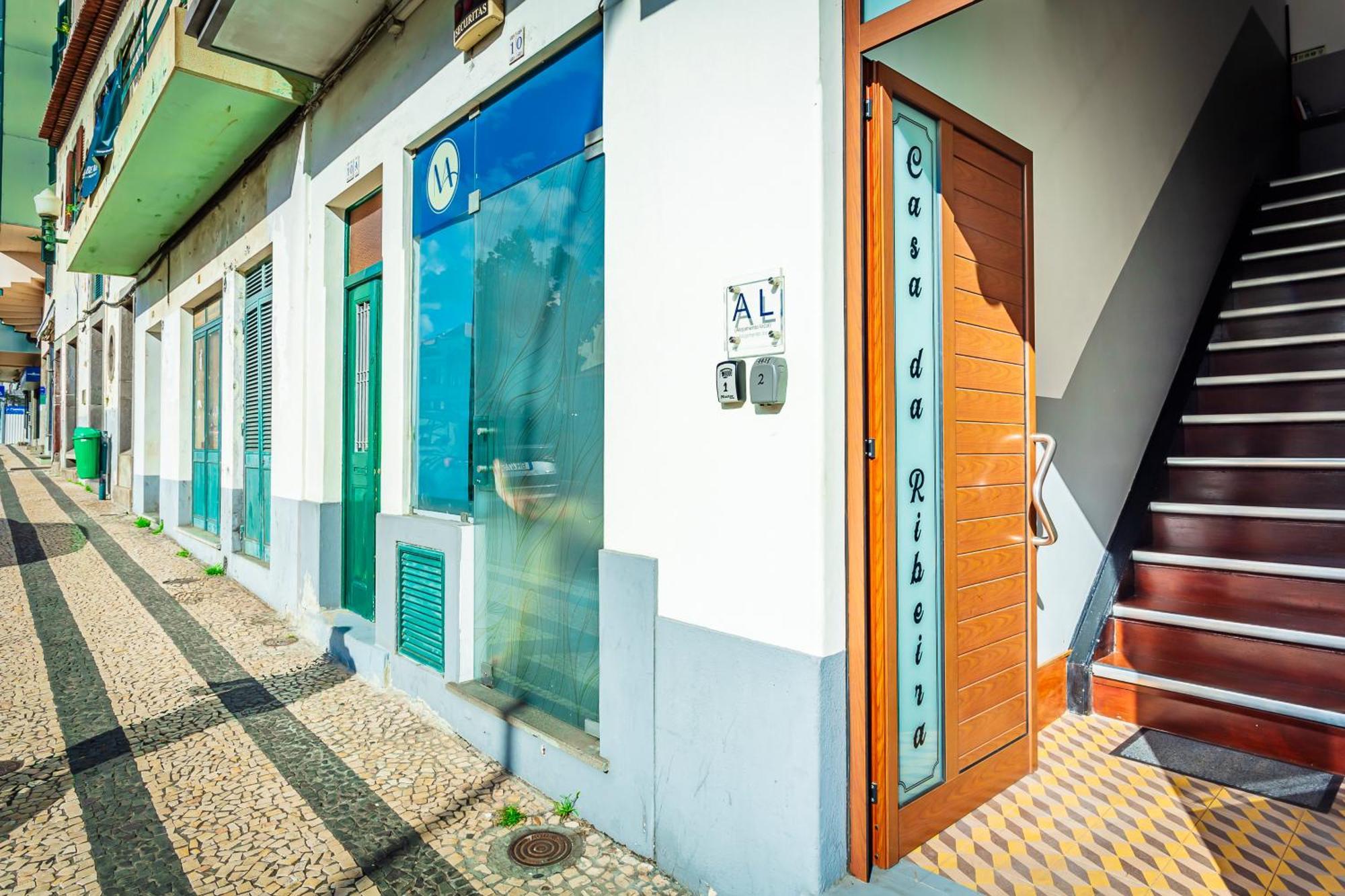 Casa Da Ribeira Apartment ฟุงชาล ภายนอก รูปภาพ