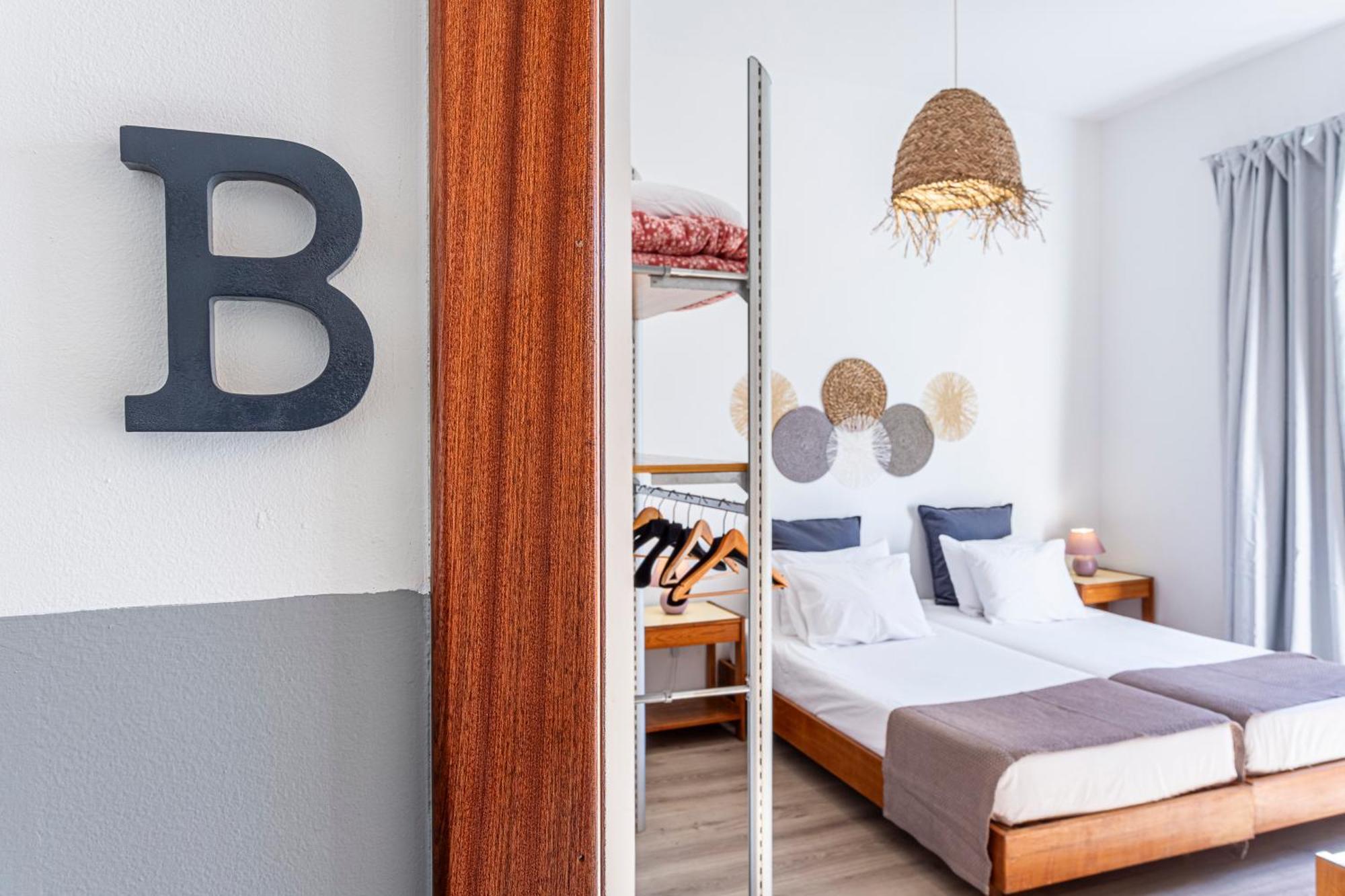 Casa Da Ribeira Apartment ฟุงชาล ภายนอก รูปภาพ