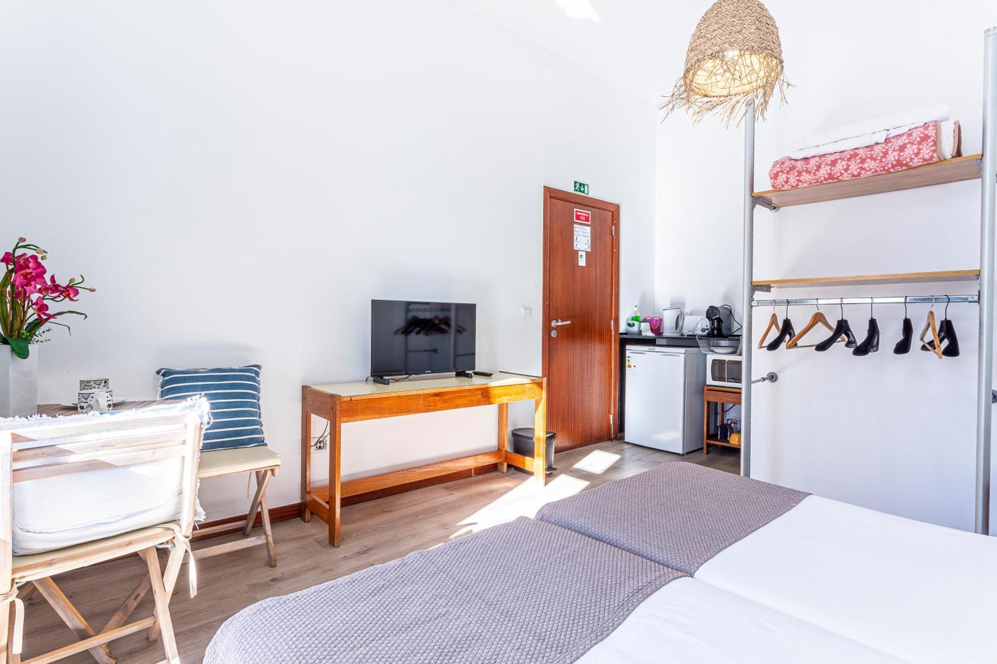 Casa Da Ribeira Apartment ฟุงชาล ภายนอก รูปภาพ