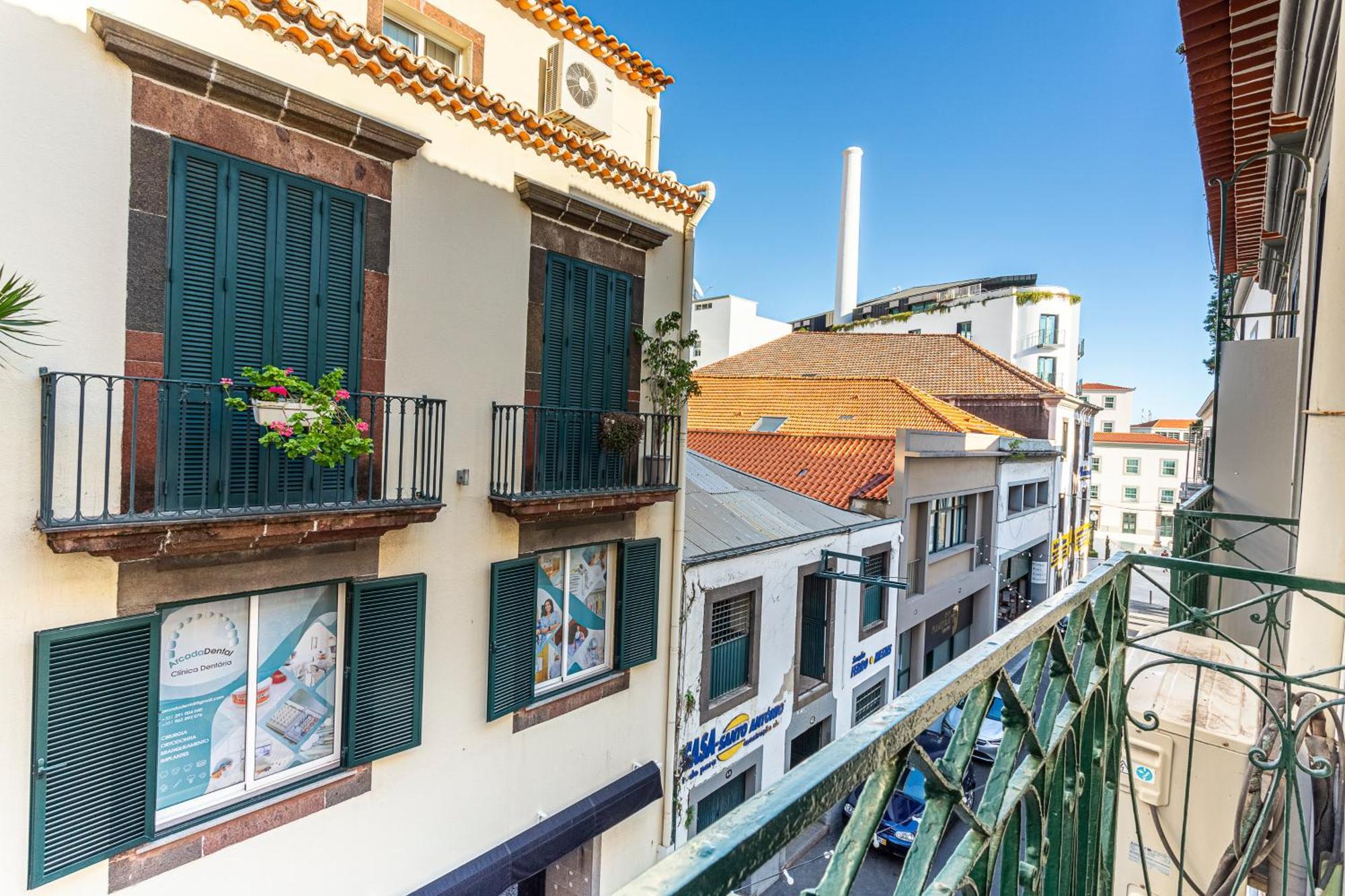 Casa Da Ribeira Apartment ฟุงชาล ภายนอก รูปภาพ