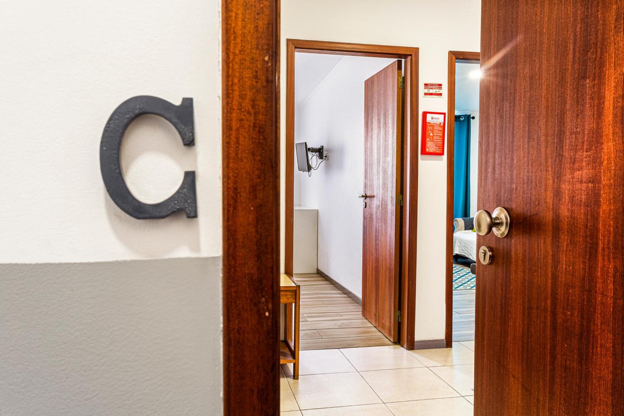 Casa Da Ribeira Apartment ฟุงชาล ภายนอก รูปภาพ