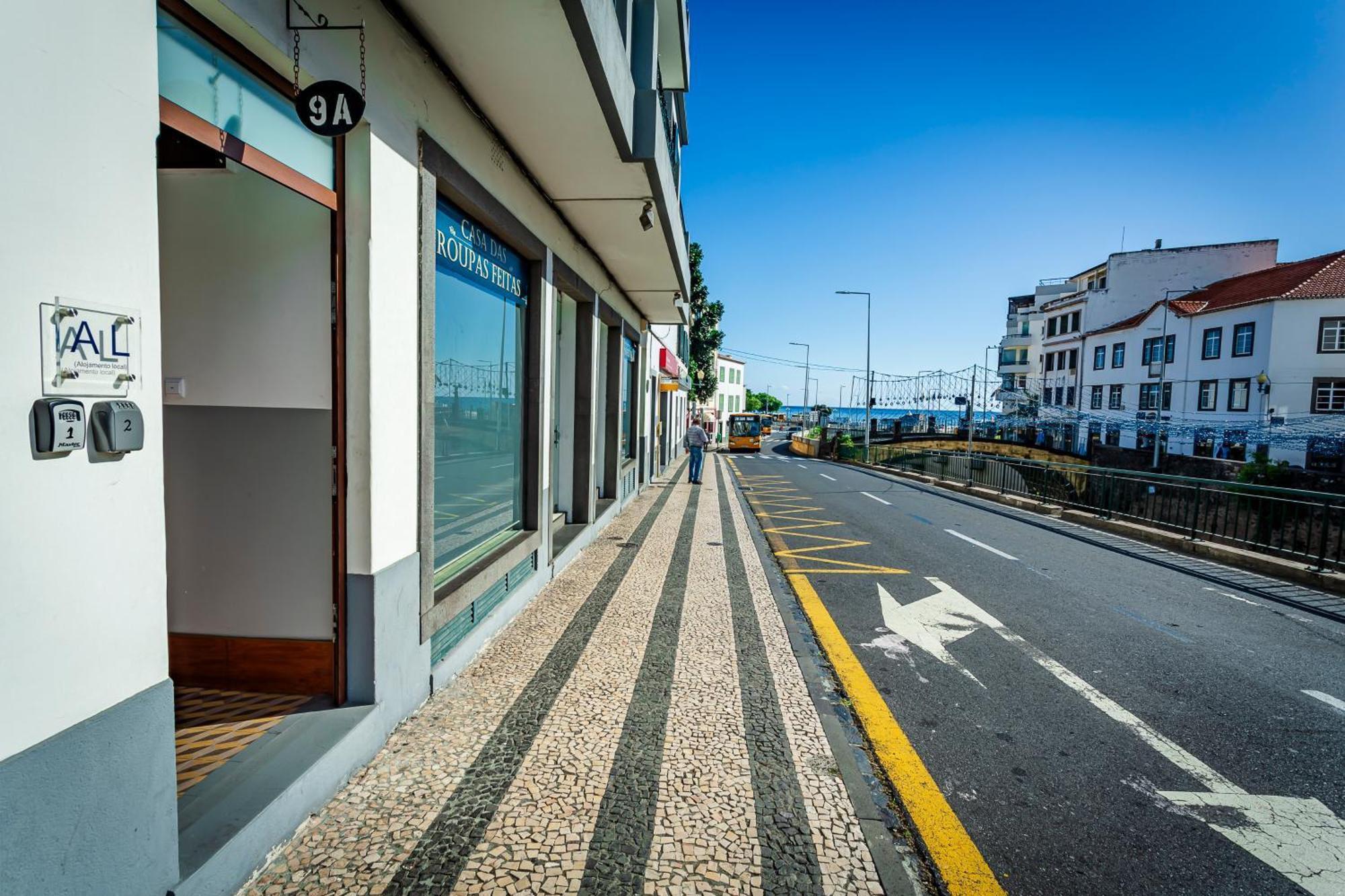 Casa Da Ribeira Apartment ฟุงชาล ภายนอก รูปภาพ